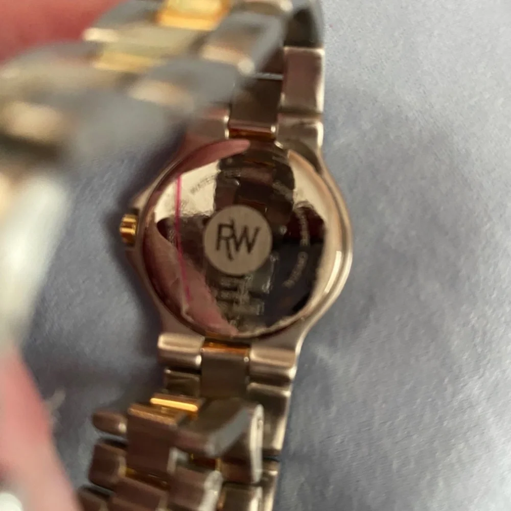 Watch - Picture 3 of 6